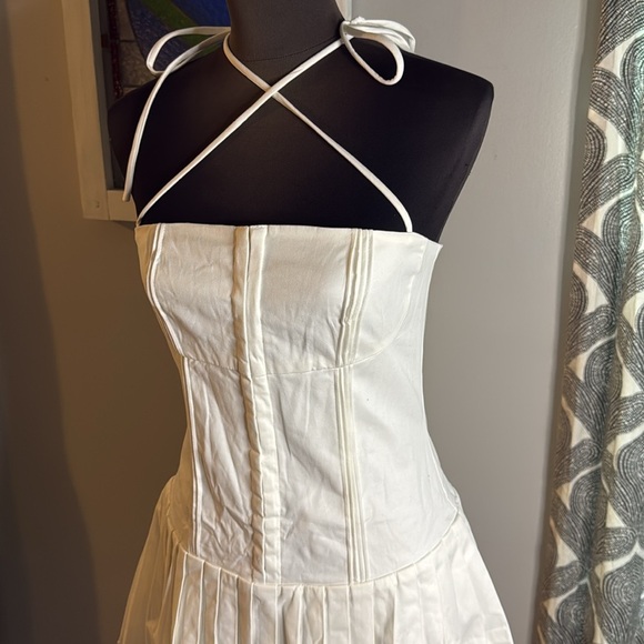 Edikted Corseted Pleated Mini Dress SZ Small - Picture 3 of 12